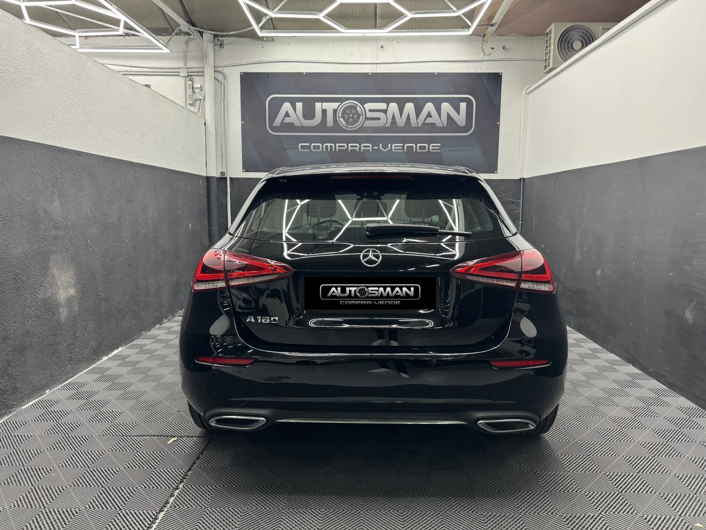 MERCEDES-BENZ Clase A 180 2020 Gasolina Negro - Motor